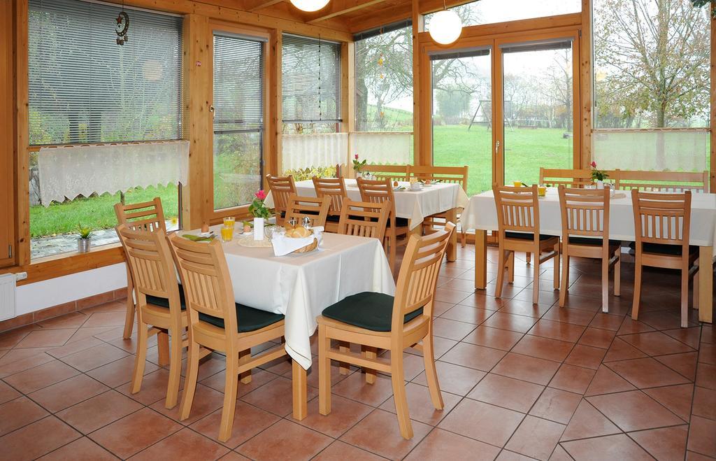 Sonnenblumenhof Guest House Muehlheim Exterior photo